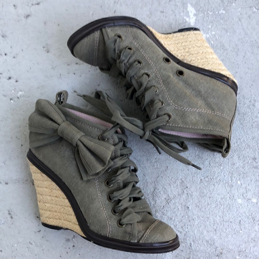 Red Valentino’s wedges
